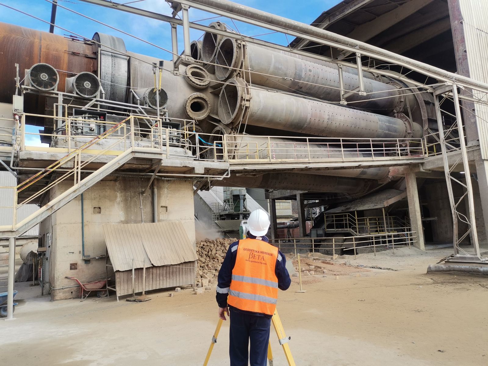 Centriranje industrijske opreme u cementari